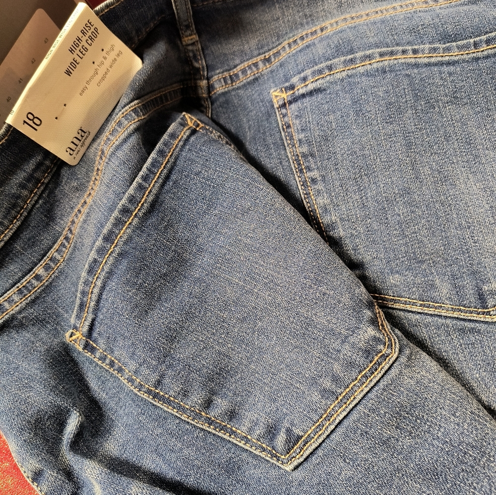 NEW ANA wide bottom button jeans SZ 18